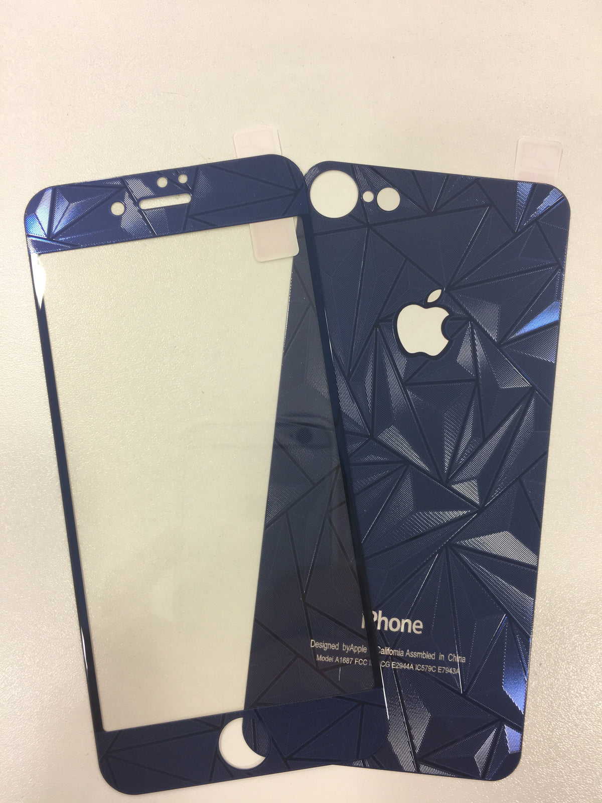 iPhone  3D barvno zaščitno steklo