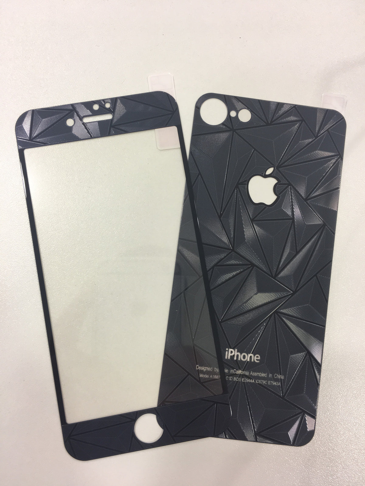 iPhone  3D barvno zaščitno steklo